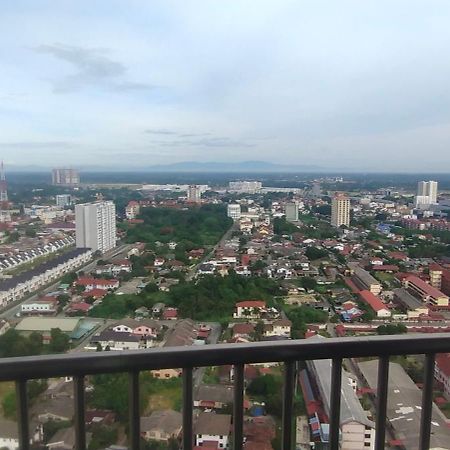 Cmk Guesthouse Kondominium Kota Sri Mutiara Kota Bharu Bagian luar foto